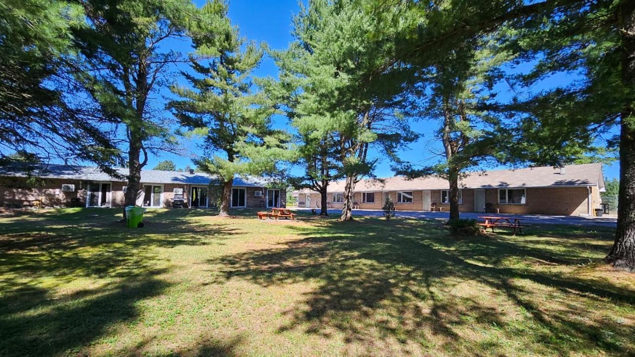 Super Nights Inn Sault Ste. Marie Ngoại thất bức ảnh
